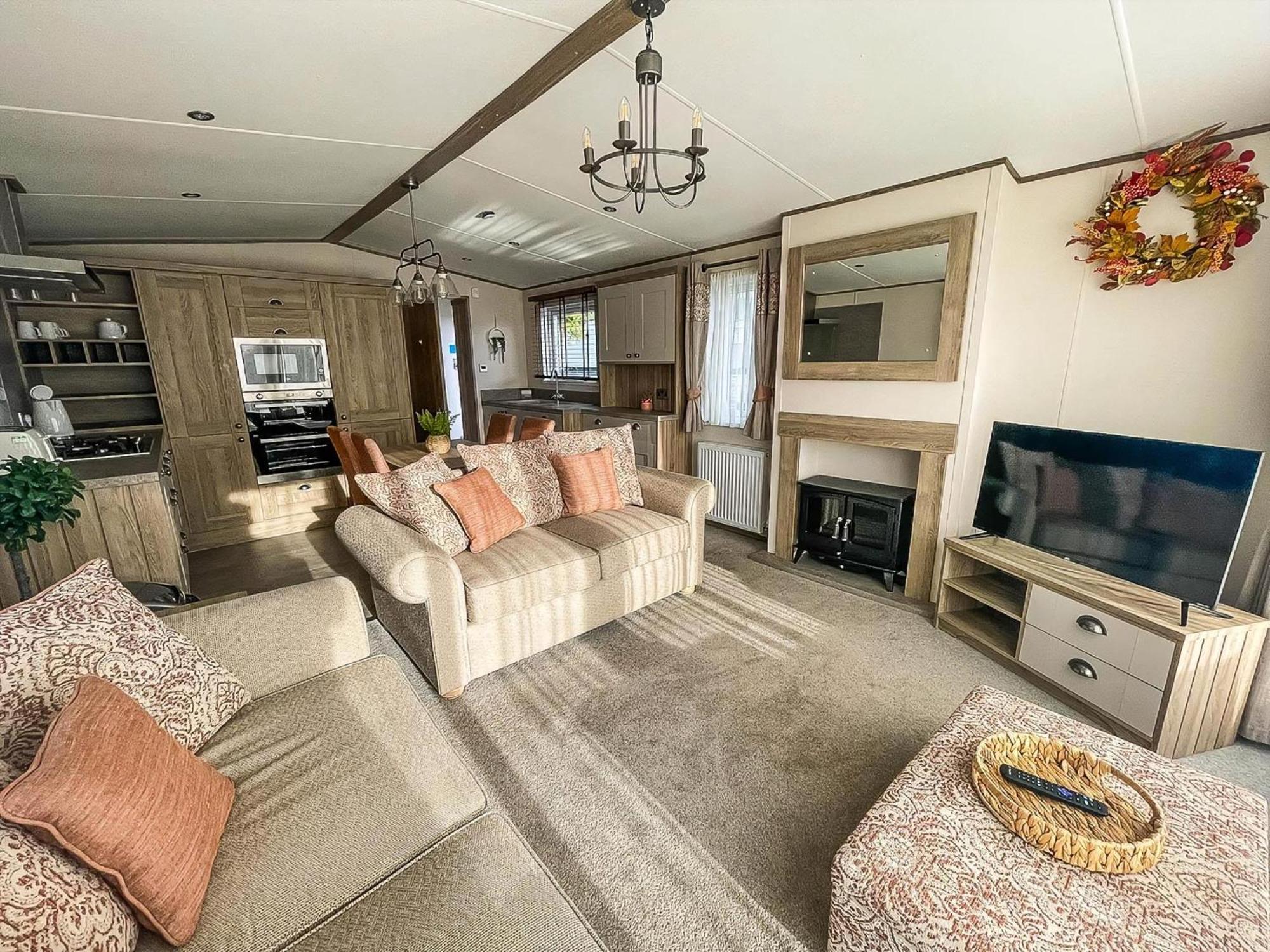 Stunning 8 Berth Caravan With Decking At Kessingland Beach Ref 90017D Benacre Bagian luar foto