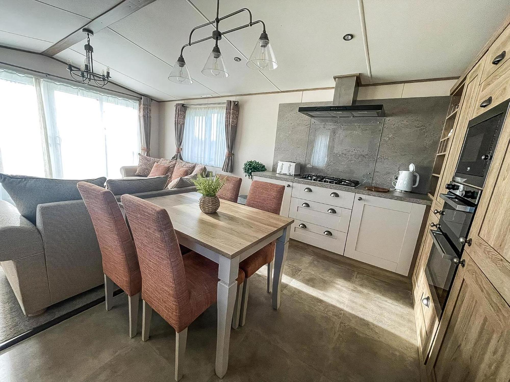 Stunning 8 Berth Caravan With Decking At Kessingland Beach Ref 90017D Benacre Bagian luar foto